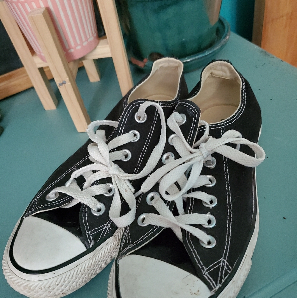 Black and white converse.